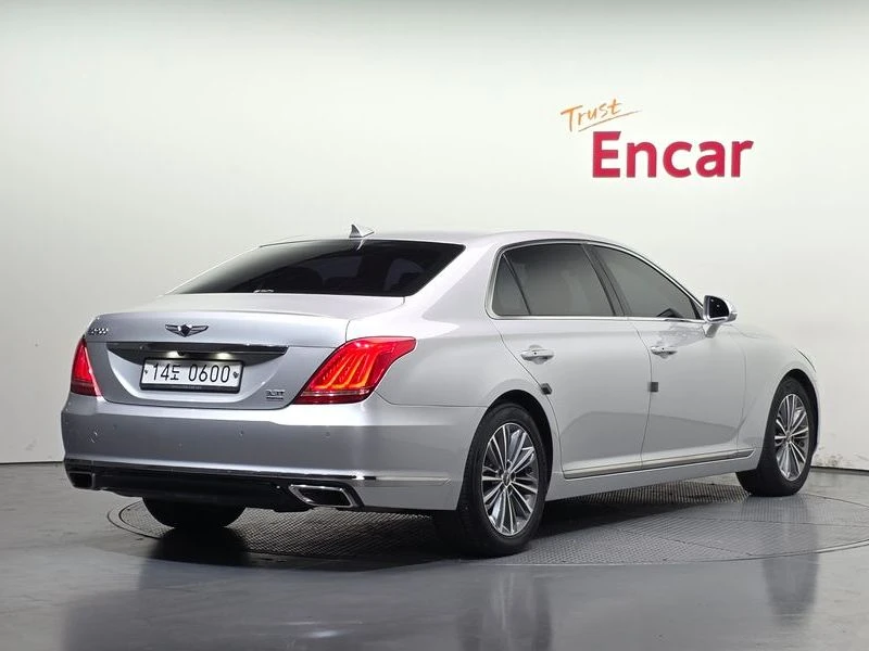 Genesis G90 3.3 Automatic, снимка 3 - Автомобили и джипове - 55598967