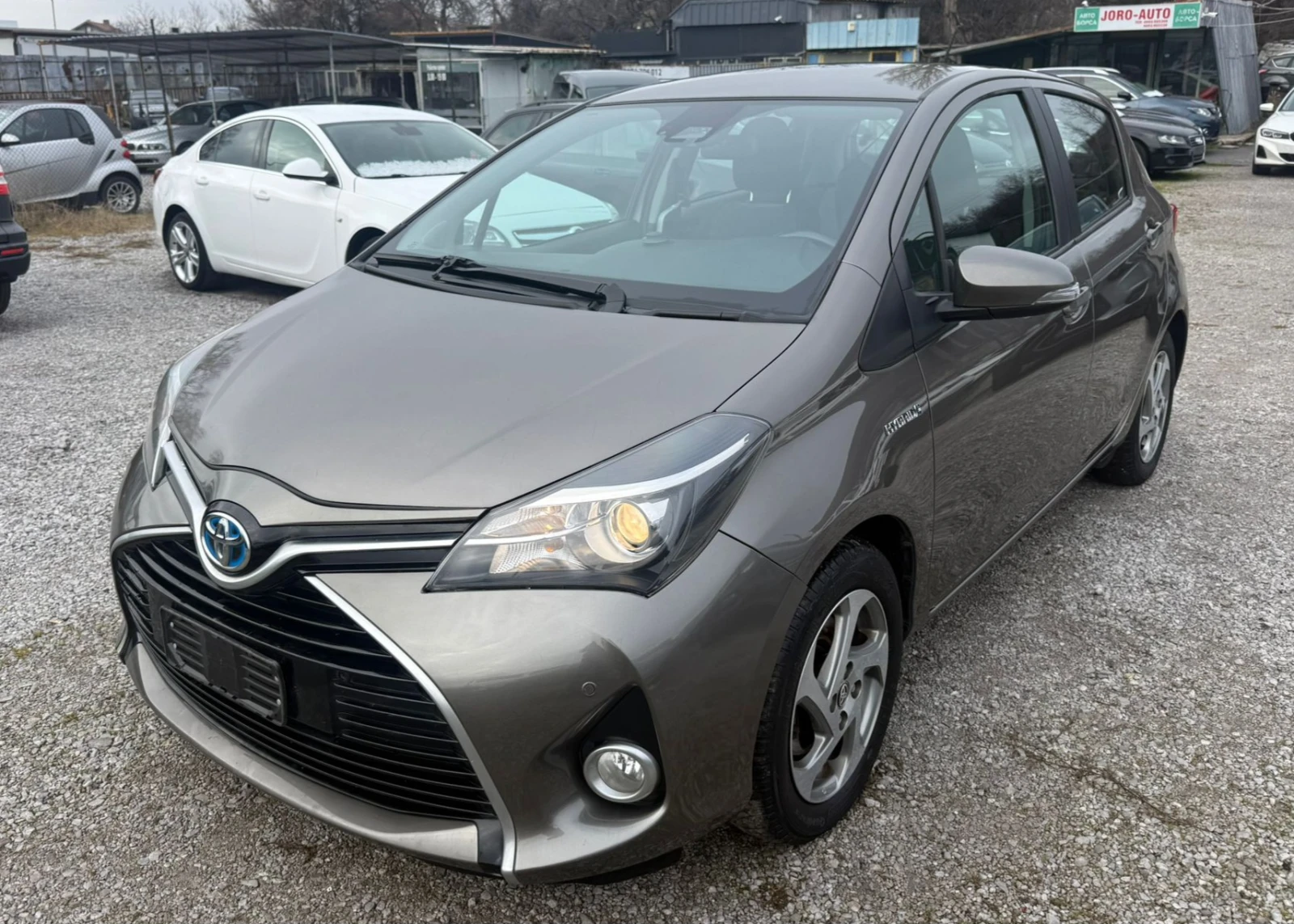 Toyota Yaris 1.5 Hybrid* 100к.с* Full* ТОП* , снимка 1