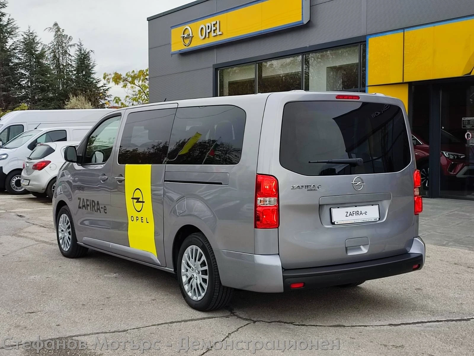 Opel Zafira -e Life Business Edition Electric (100 kW) 75kWh B - изображение 6