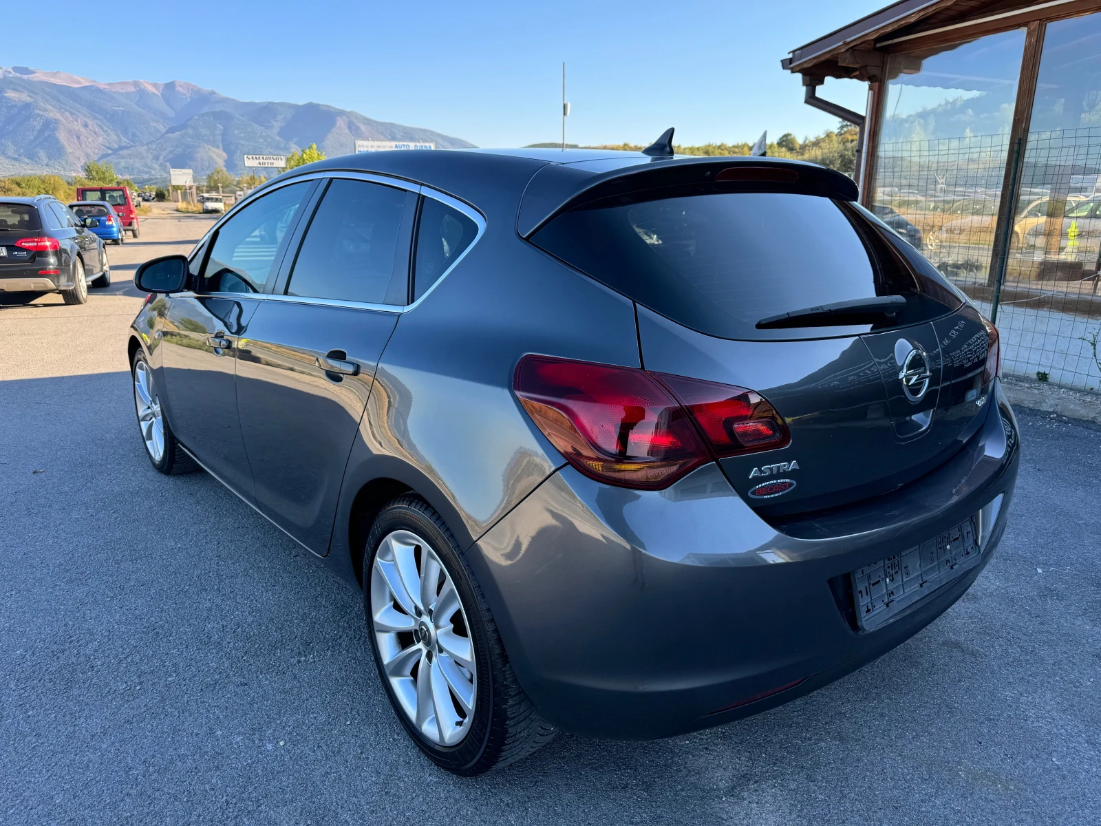 Opel Astra 1.7CDTI-Cosmo Navi - изображение 4