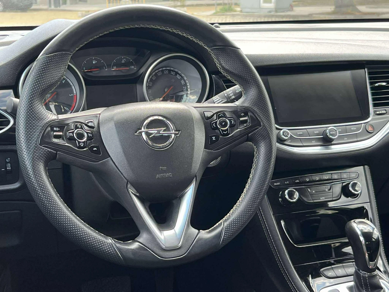 Opel Astra 1.6 136 к.с. SPORTS TOURER К - изображение 10