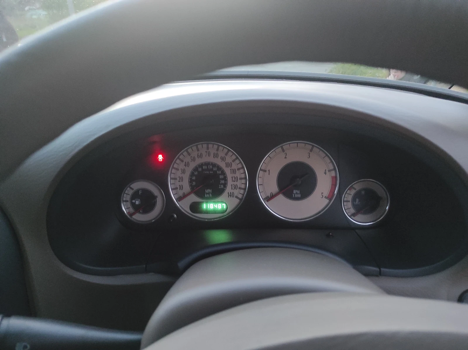 Chrysler Voyager 2.5 - изображение 7