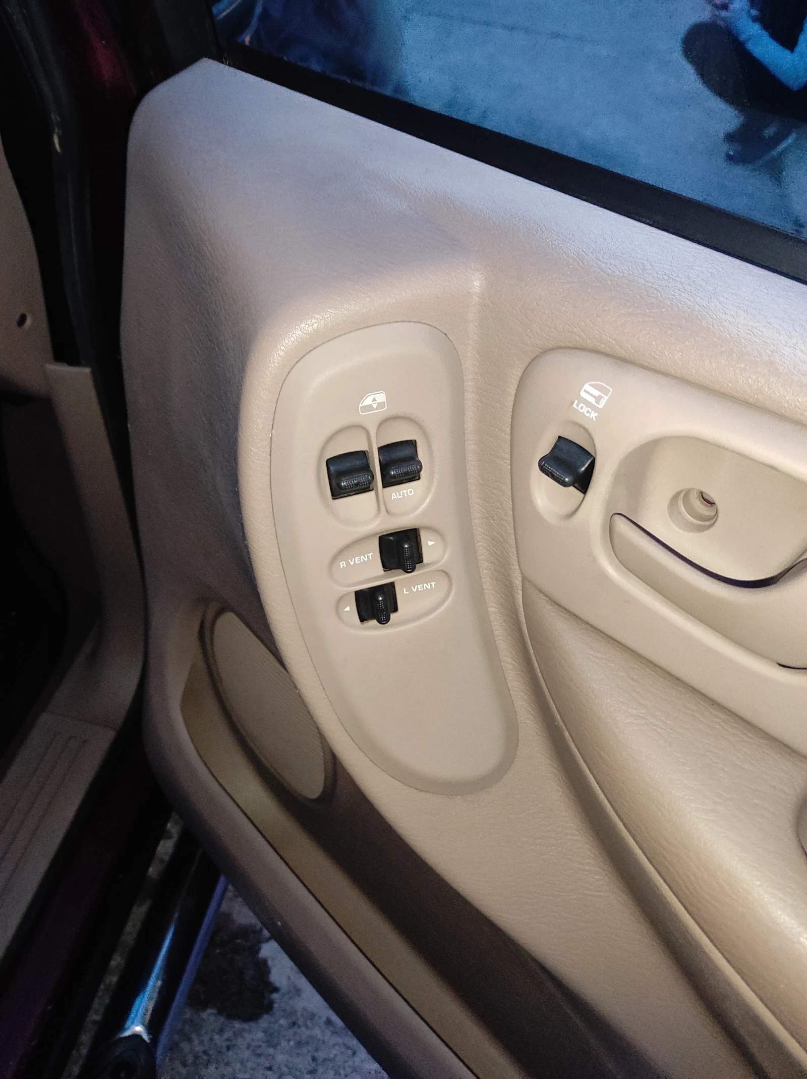 Chrysler Voyager 2.5 | Mobile.bg   14