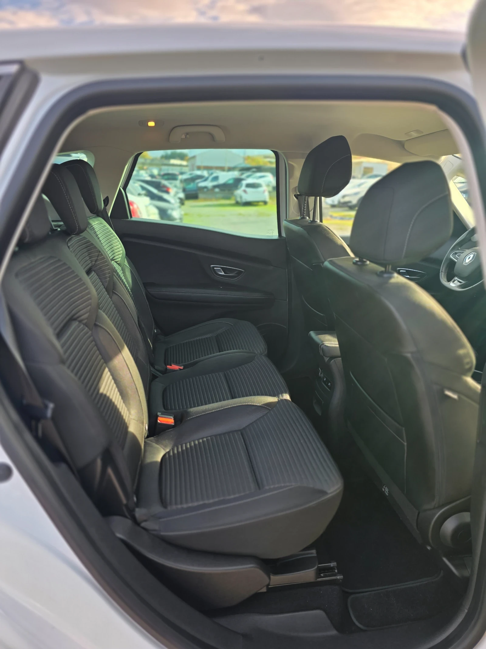 Renault Scenic 1.7 DCI  120K  | Mobile.bg   12