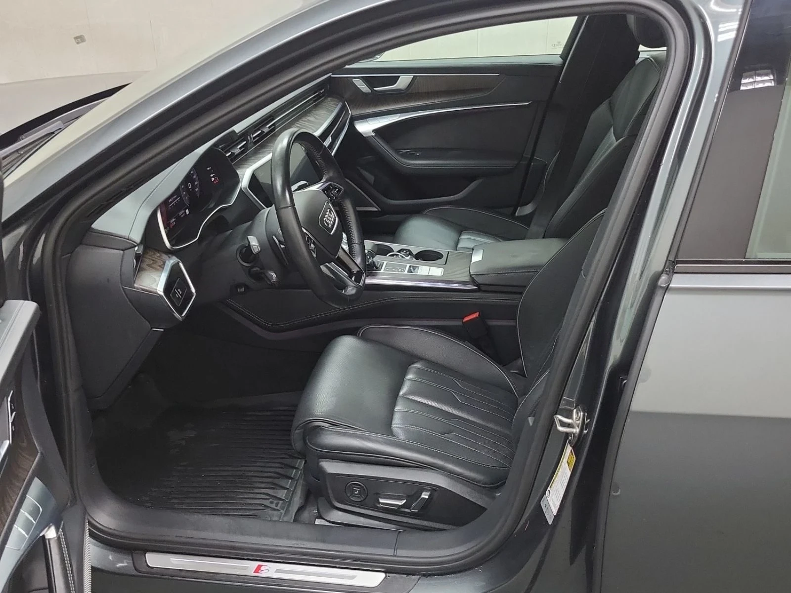 Audi A6 Technik* S-line* distronic* * *  | Mobile.bg   6