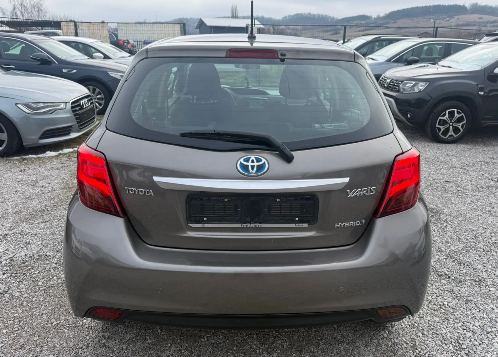 Toyota Yaris 1.5 Hybrid* 100к.с* Full* ТОП*  - изображение 5