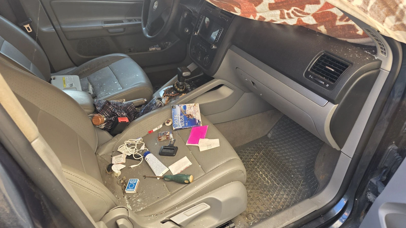 VW Jetta 2.5 USA 150KC HA ЧАСТИ  - изображение 6