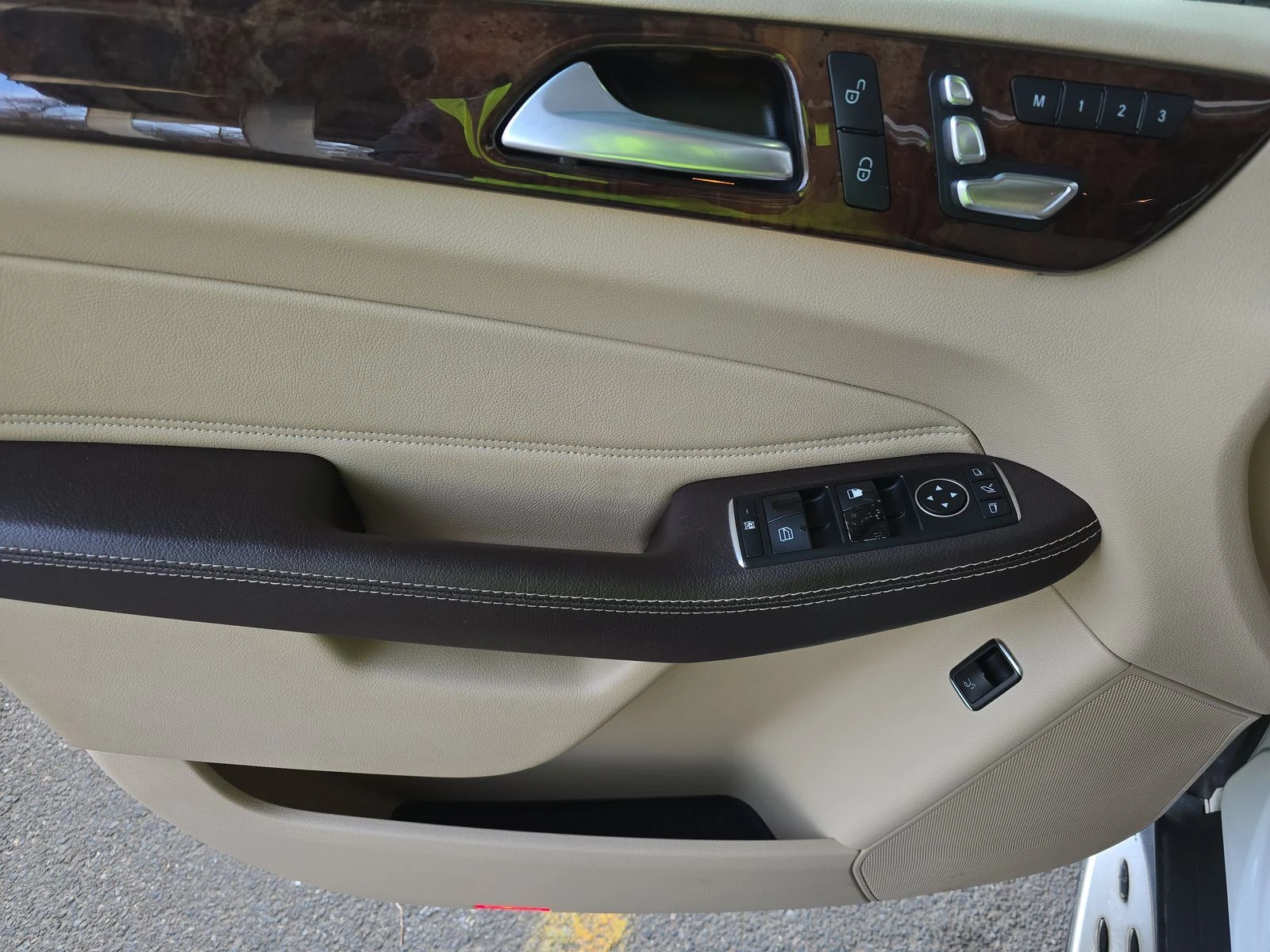 Mercedes-Benz GLS 450  - изображение 9