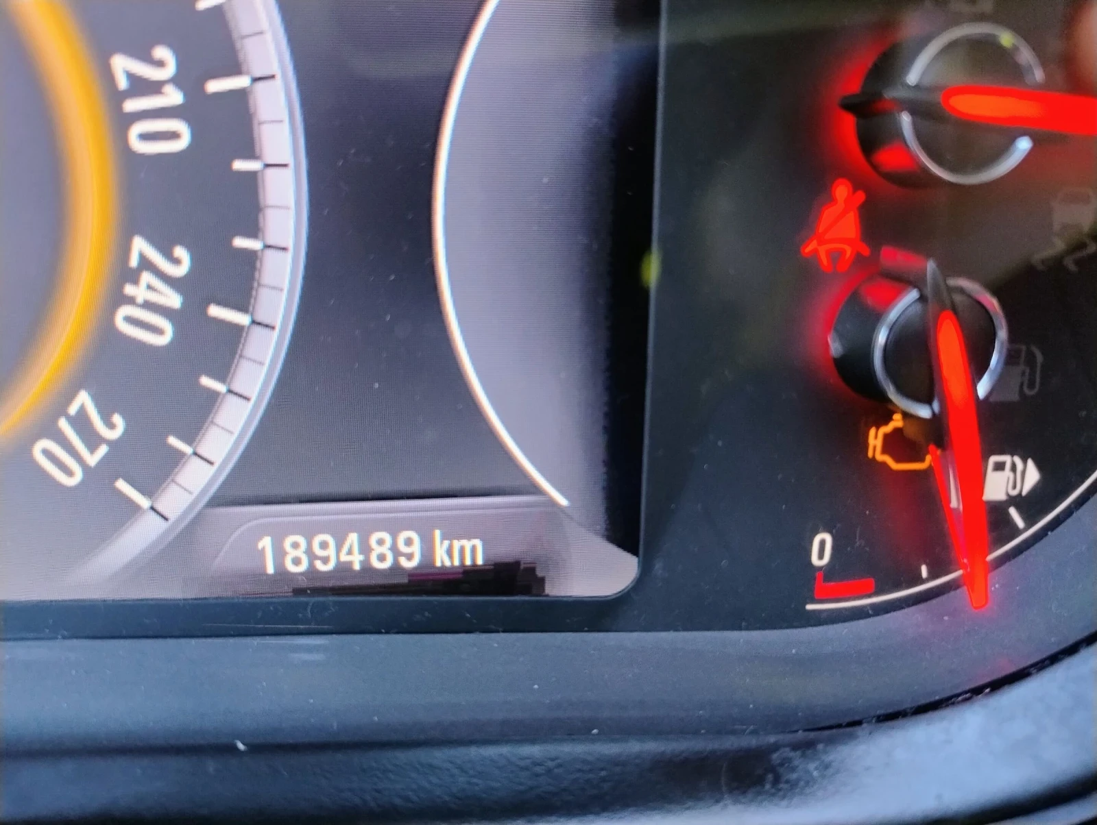 Opel Insignia 2.0.CDTI.163ks.SPORT TOURER.2015г.ОБСЛУЖЕНА, ТОП, снимка 16 - Автомобили и джипове - 53663952