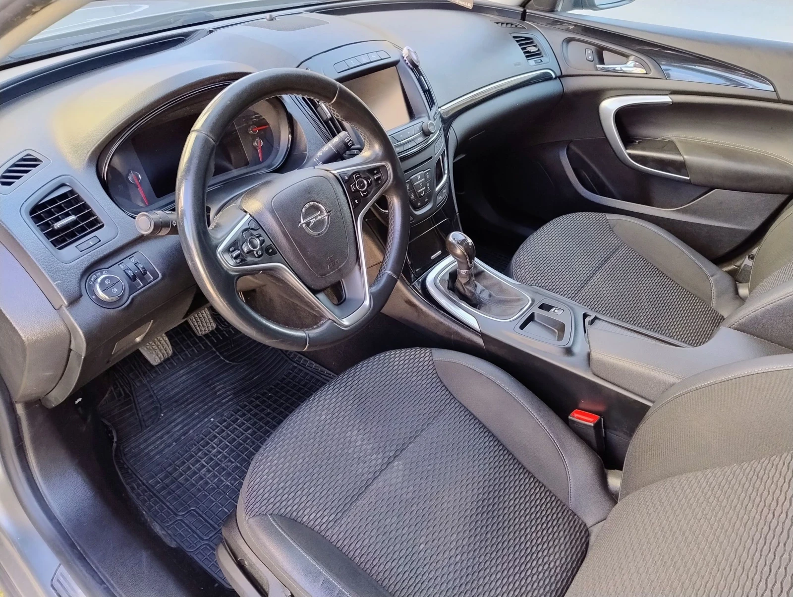 Opel Insignia 2.0.CDTI.163ks.SPORT TOURER.2015г.ОБСЛУЖЕНА, ТОП, снимка 7 - Автомобили и джипове - 53663952