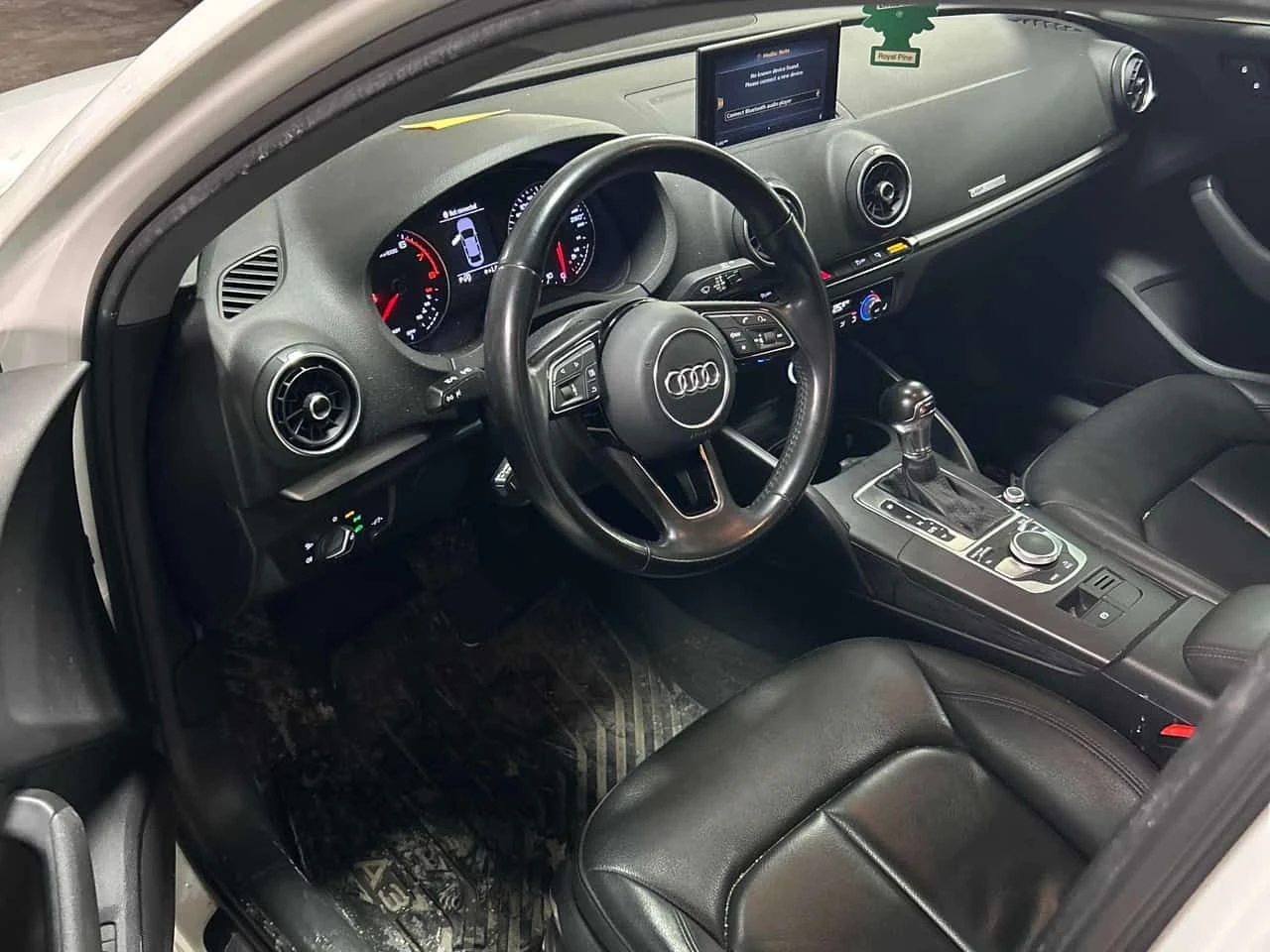 Audi A3 * 2.0T Komfort * CARFAX * ПАНОРАМА * KEYLESS *  - изображение 5