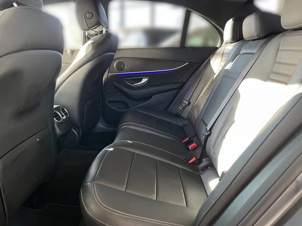 Mercedes-Benz E 220 d/AVANTGARDE/194HP/CAM/LED/DIGI/NAVI/CPLAY/884g, снимка 10 - Автомобили и джипове - 53734873