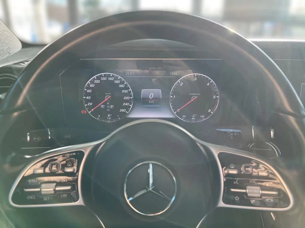 Mercedes-Benz E 220 d/AVANTGARDE/194HP/CAM/LED/DIGI/NAVI/CPLAY/884g, снимка 8 - Автомобили и джипове - 53734873
