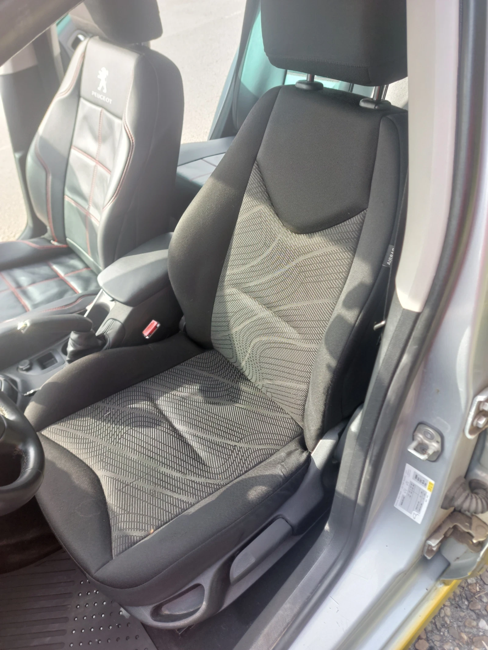 Peugeot 308 1.6 e-hdi 114 �.�. | Mobile.bg � ����������� 9
