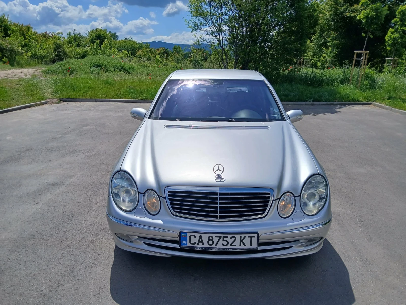 Mercedes-Benz E 270 2.7 CDI, снимка 4 - Автомобили и джипове - 54770884