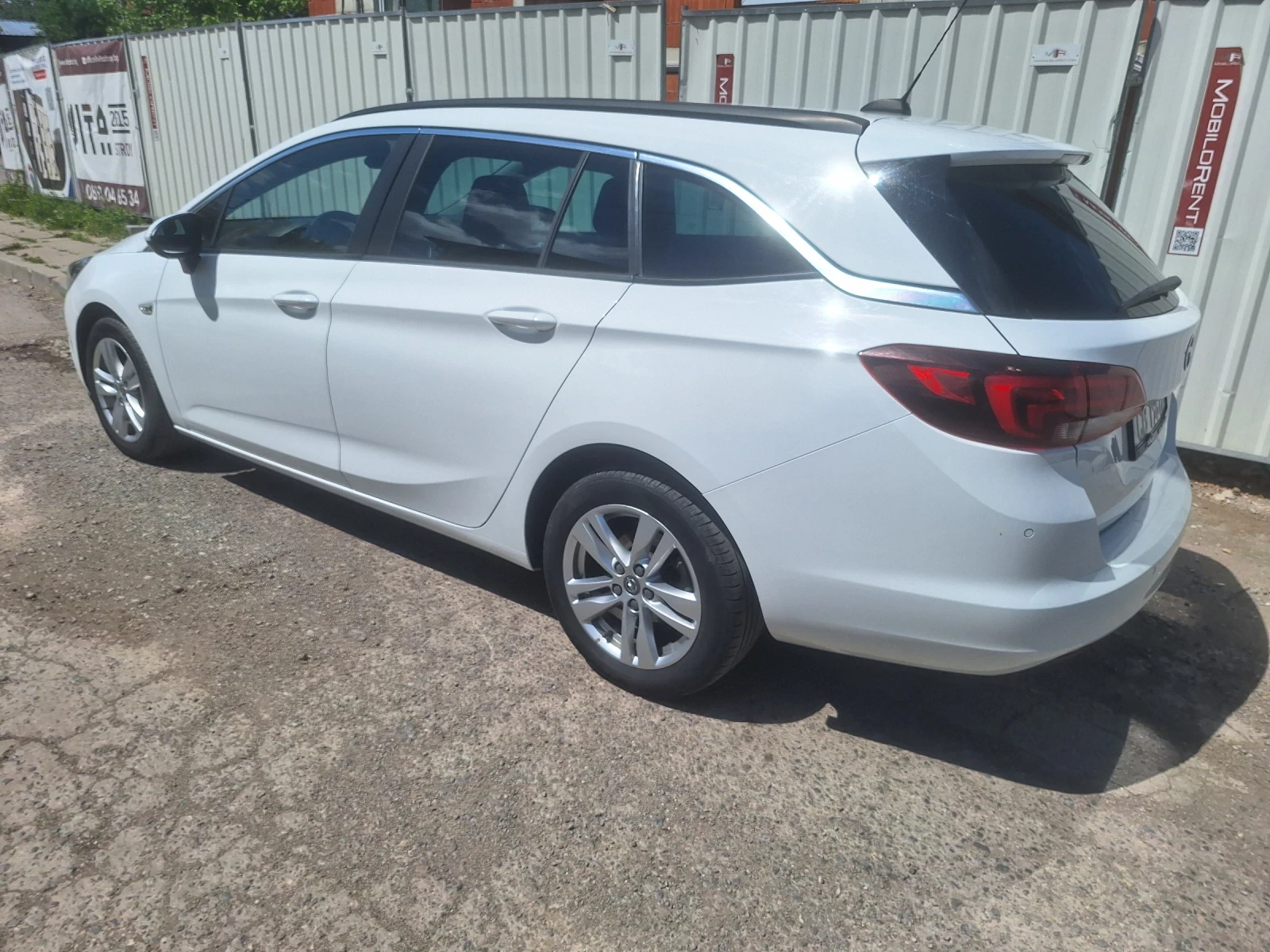 Opel Astra, снимка 9 - Автомобили и джипове - 54596595