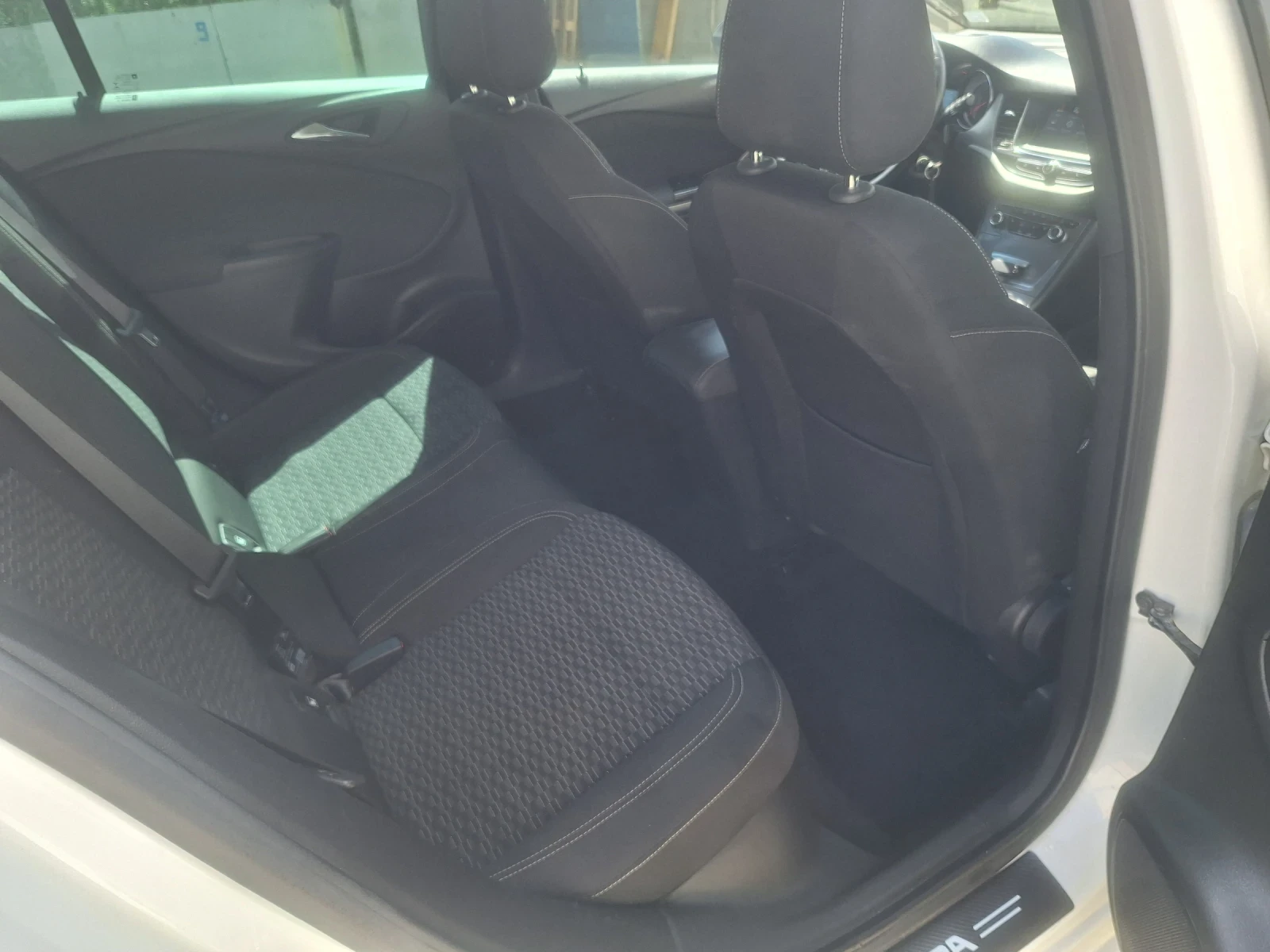 Opel Astra, снимка 6 - Автомобили и джипове - 54596595