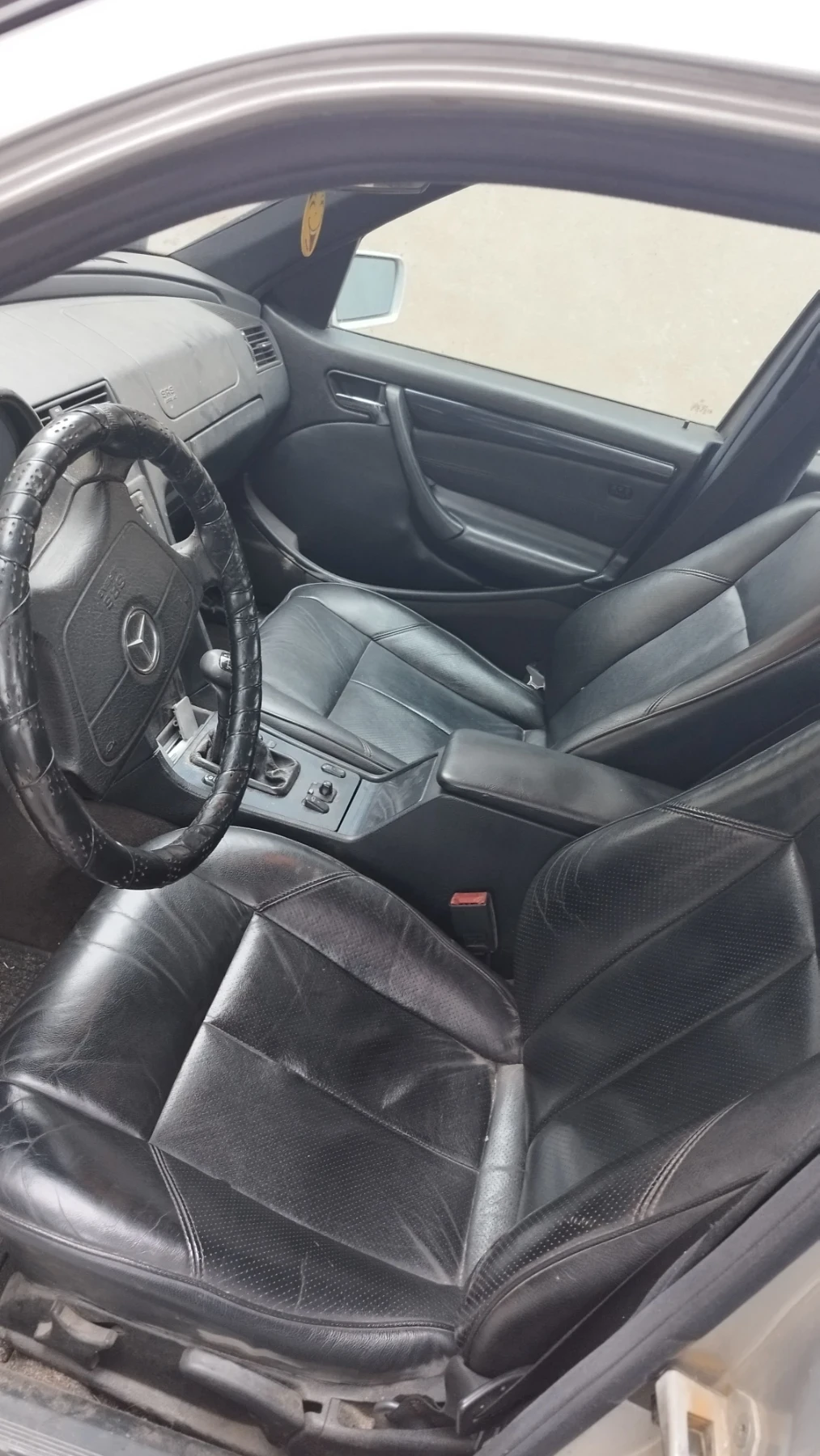 Mercedes-Benz C 220, снимка 5 - Автомобили и джипове - 54656903