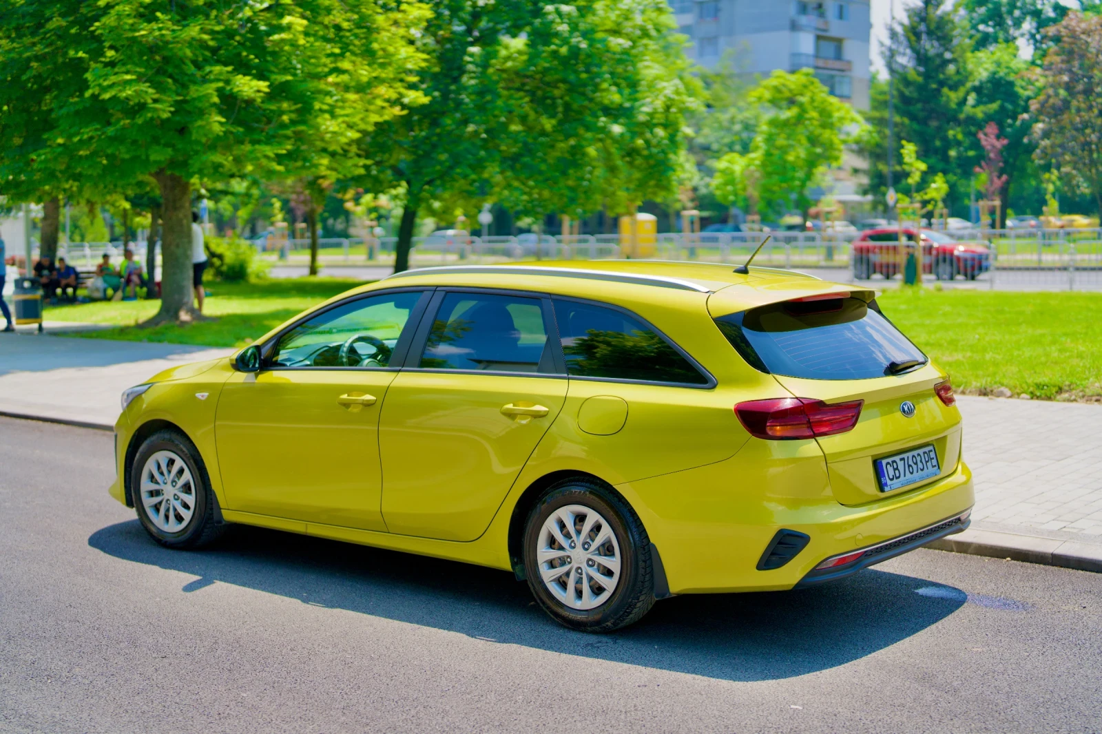 Kia Ceed 1.4 100 кс, снимка 4 - Автомобили и джипове - 54811784