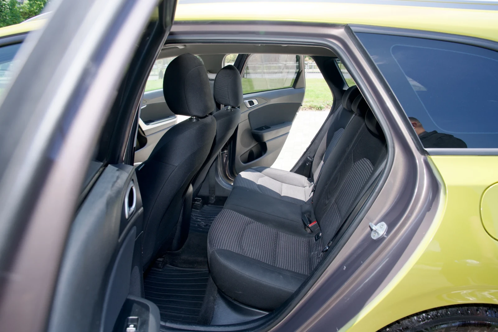 Kia Ceed 1.4 100 кс, снимка 14 - Автомобили и джипове - 54811784