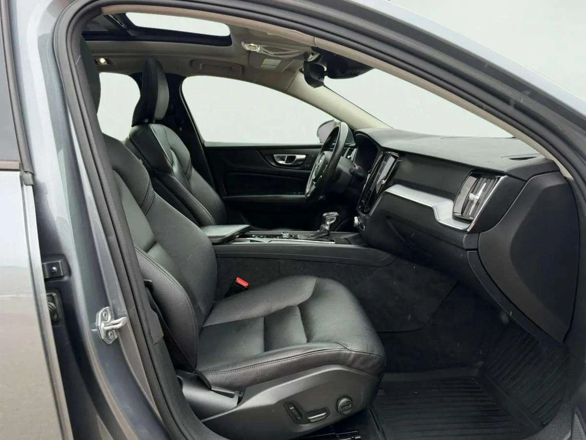 Volvo S60 T6 Momentum, ПАНОРАМА, НАВИ, ЦЕНА ДО БГ, снимка 11 - Автомобили и джипове - 54873934