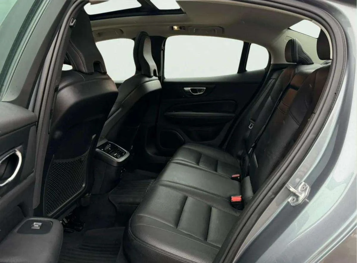 Volvo S60 T6 Momentum, ПАНОРАМА, НАВИ, ЦЕНА ДО БГ, снимка 9 - Автомобили и джипове - 54873934