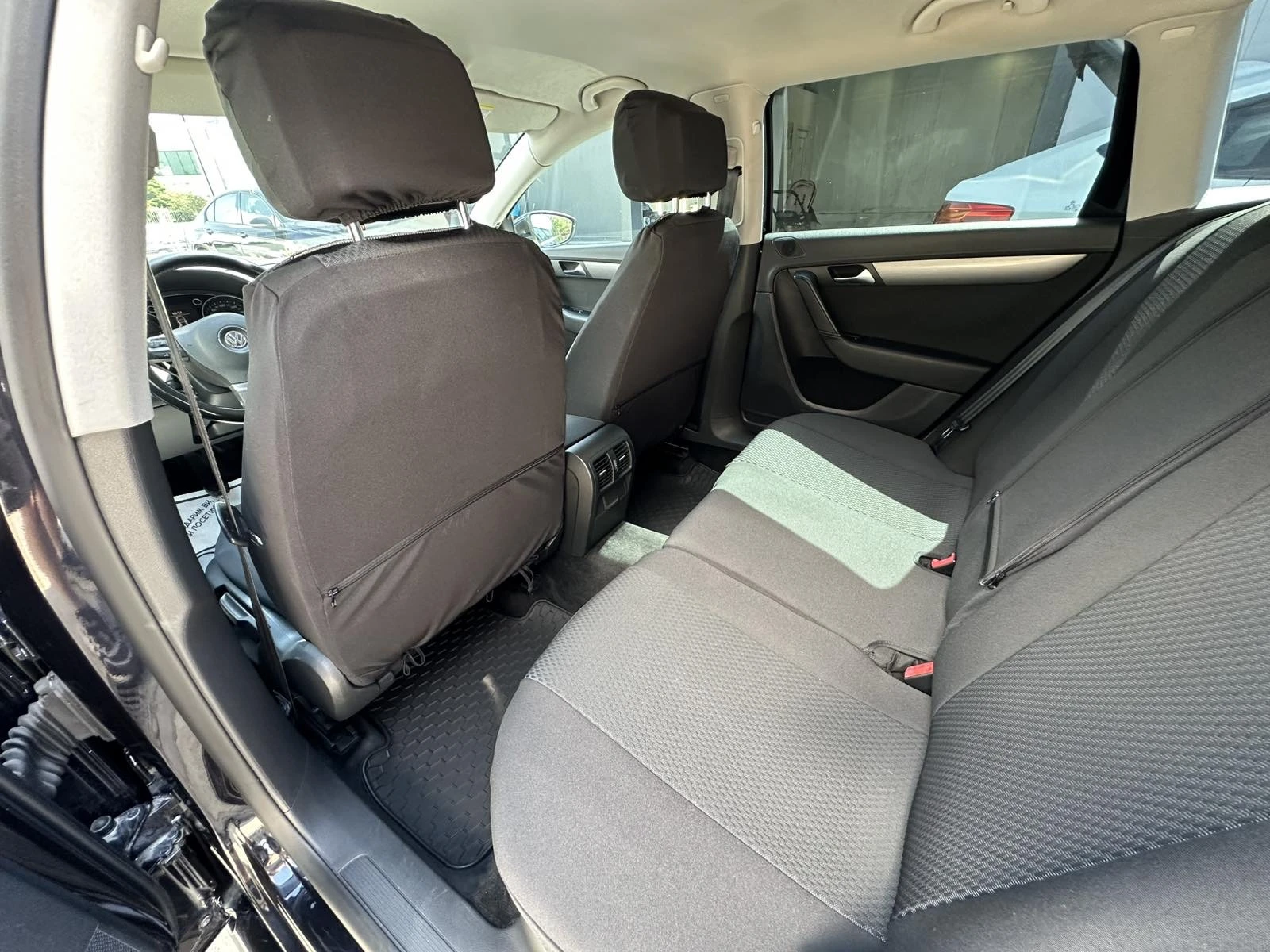 VW Passat, снимка 15 - Автомобили и джипове - 55098789