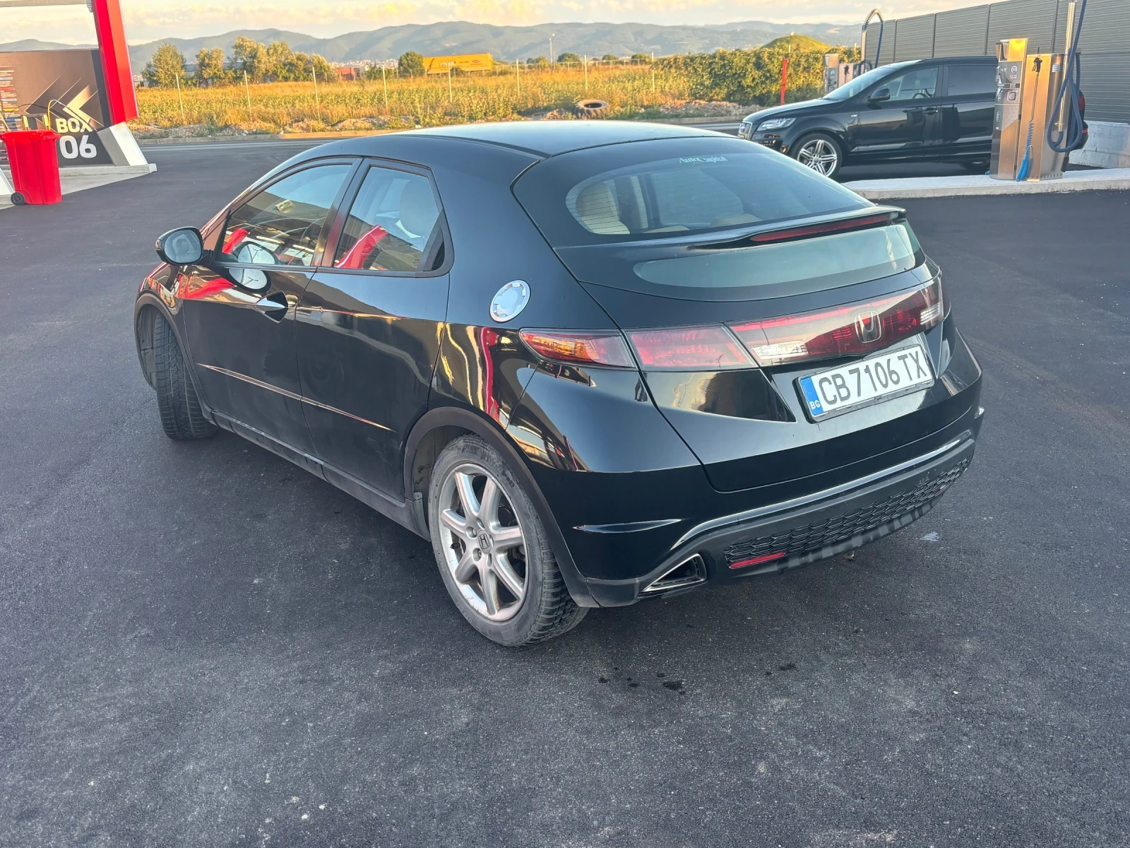 Honda Civic, снимка 2 - Автомобили и джипове - 55408299