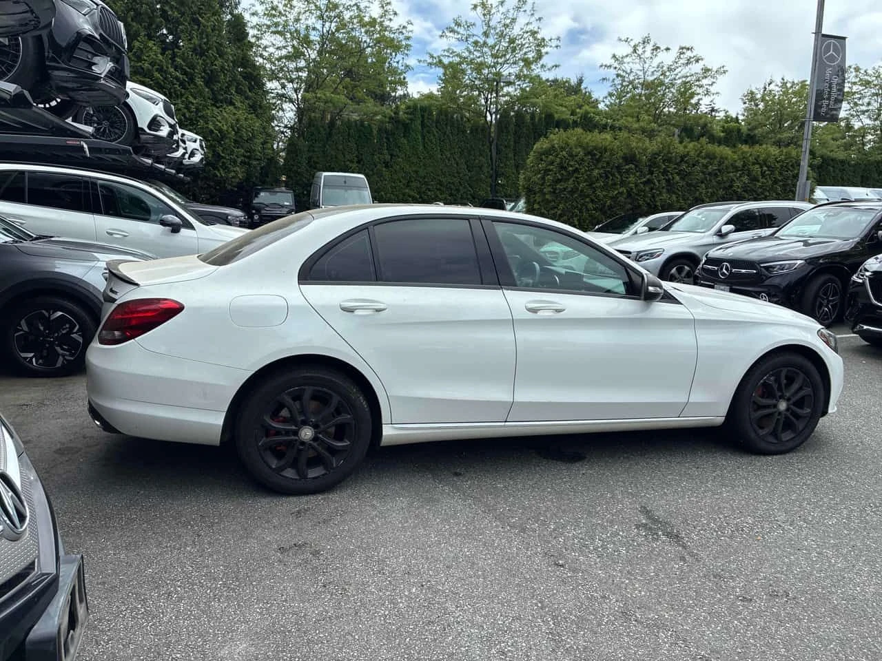 Mercedes-Benz C 300 CARFAX/ПАНОРАМА/ПОДГРЕВ/НАВИ/ПАМЕТ, снимка 2 - Автомобили и джипове - 55410225