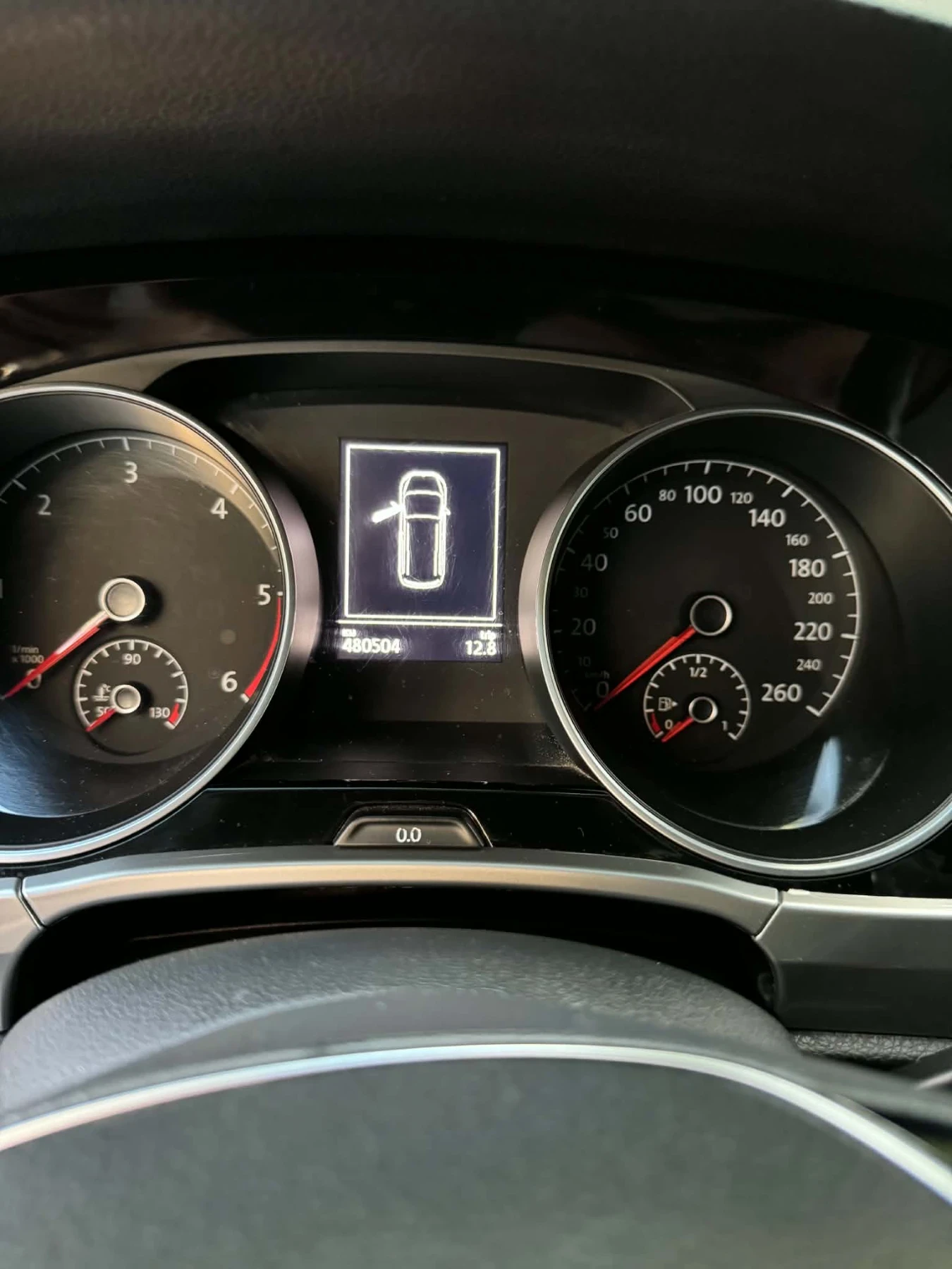 VW Touran, снимка 6 - Автомобили и джипове - 56430073
