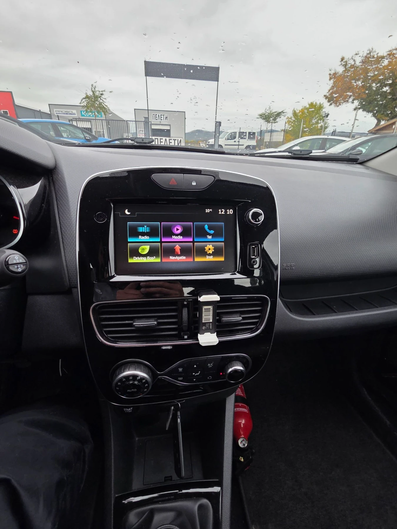 Renault Clio, снимка 13 - Автомобили и джипове - 56475958