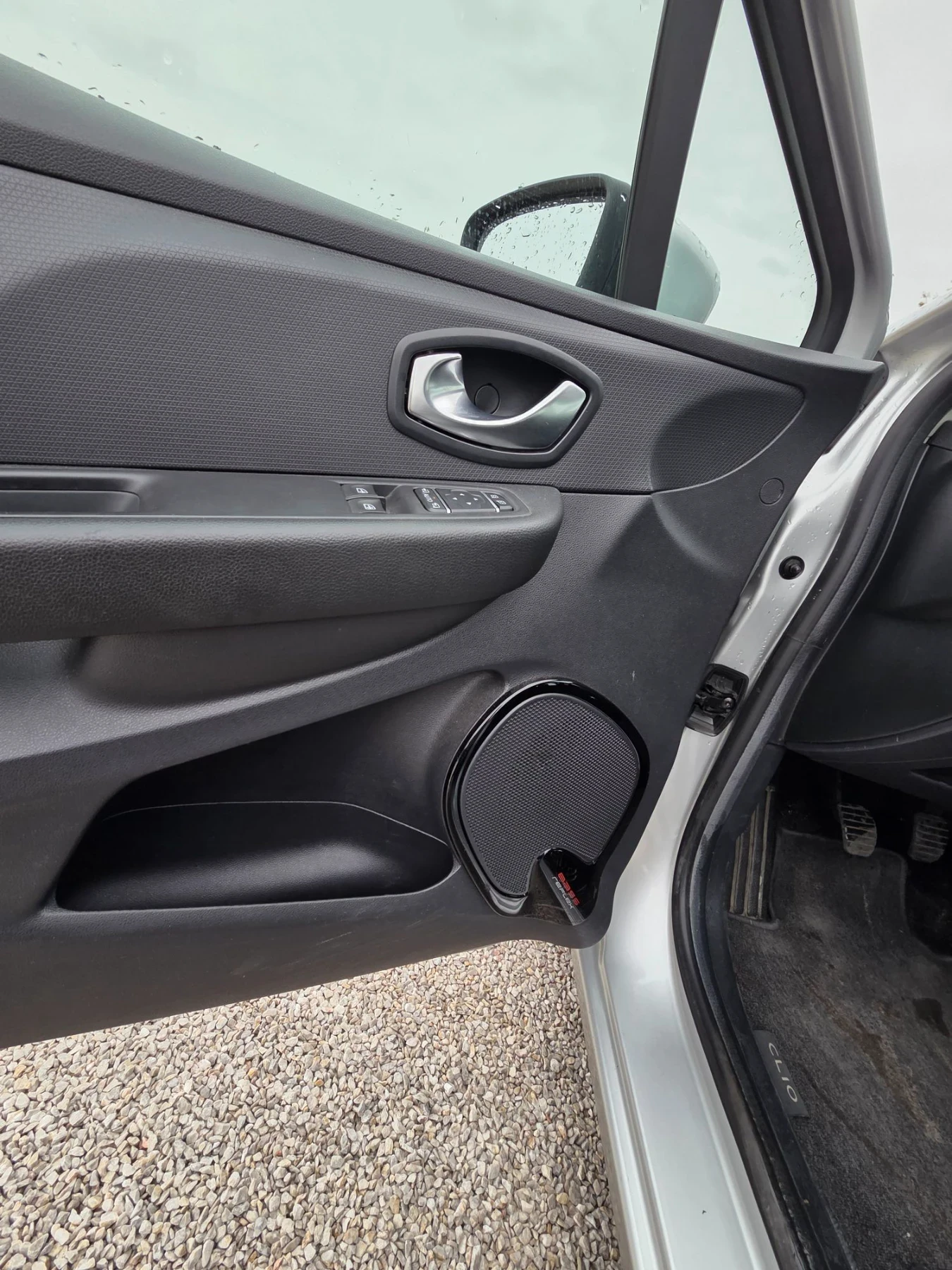 Renault Clio, снимка 10 - Автомобили и джипове - 56475958