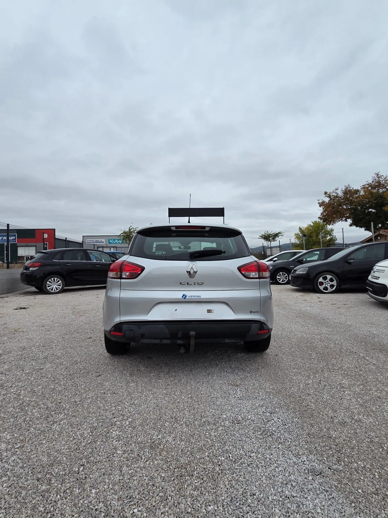 Renault Clio, снимка 6 - Автомобили и джипове - 56475958
