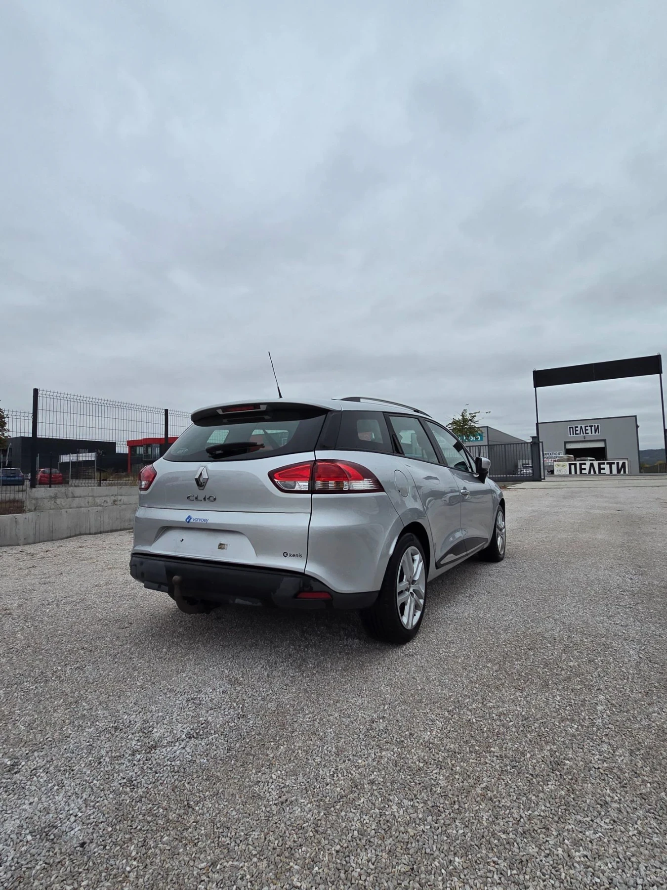 Renault Clio, снимка 3 - Автомобили и джипове - 56475958