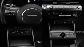Hyundai Kona II Electric 65.4 kWh Intuitive, снимка 16
