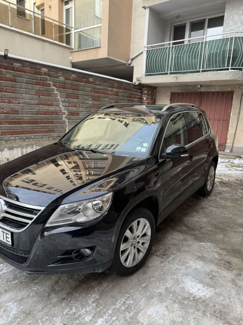 VW Tiguan 2.0 TDI, снимка 3 - Автомобили и джипове - 49236772