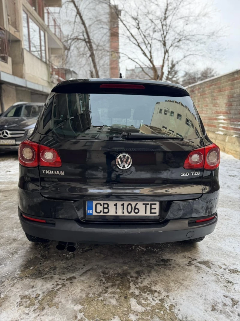 VW Tiguan 2.0 TDI, снимка 4 - Автомобили и джипове - 49236772