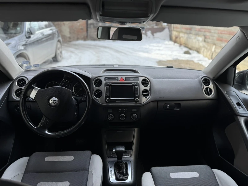 VW Tiguan 2.0 TDI, снимка 8 - Автомобили и джипове - 49236772