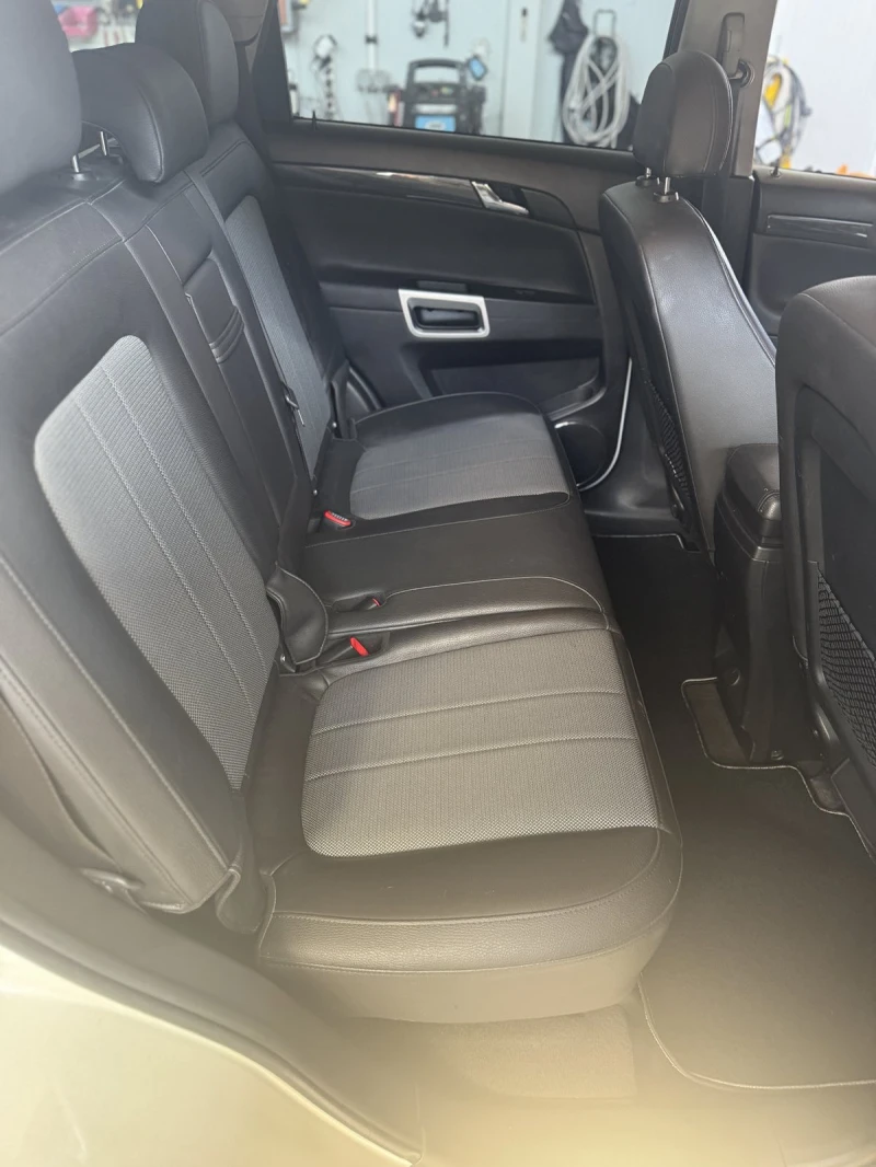 Opel Antara 2.2 CRDi Premium 4WD, снимка 12 - Автомобили и джипове - 51805835