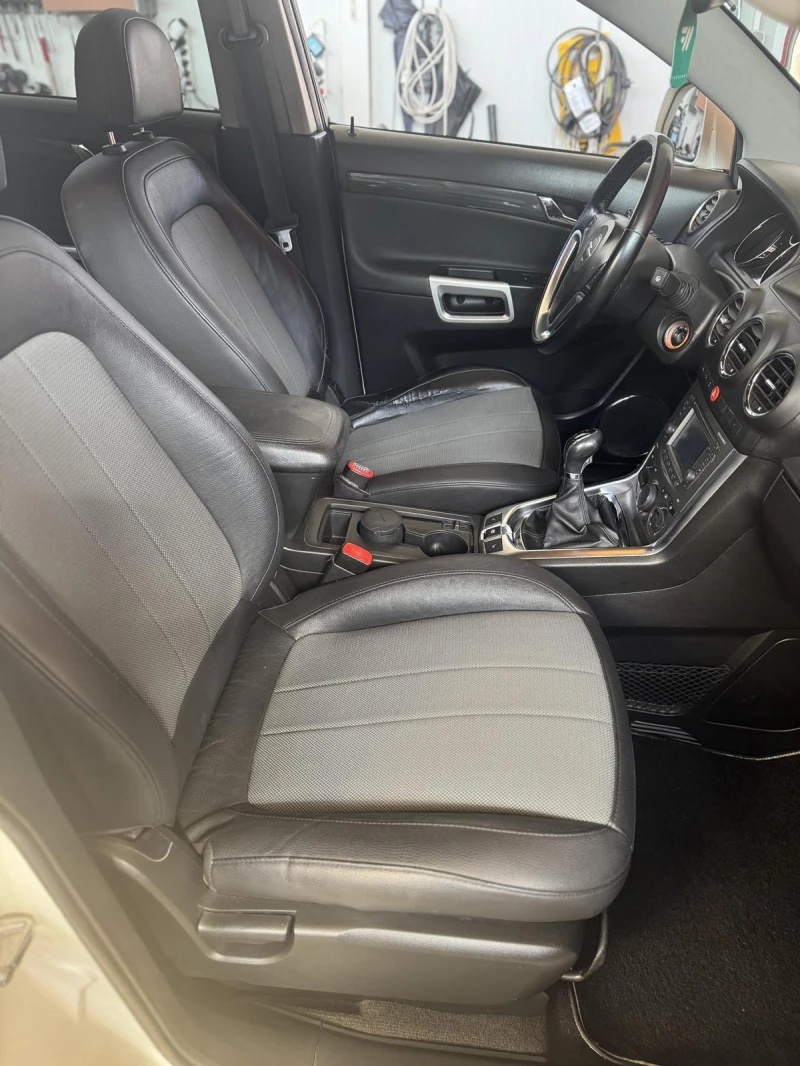 Opel Antara 2.2 CRDi Premium 4WD, снимка 10 - Автомобили и джипове - 51805835