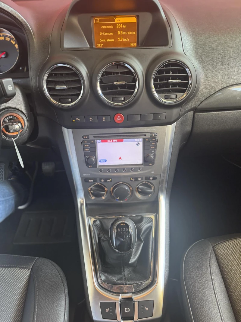 Opel Antara 2.2 CRDi Premium 4WD, снимка 13 - Автомобили и джипове - 51805835