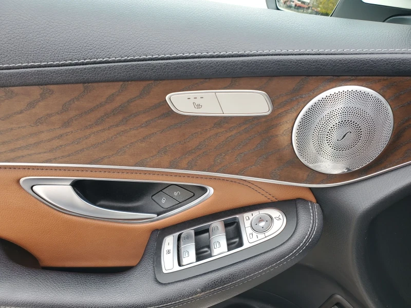 Mercedes-Benz GLC 250 4 MATIK, AMG пакет, снимка 14 - Автомобили и джипове - 52037083