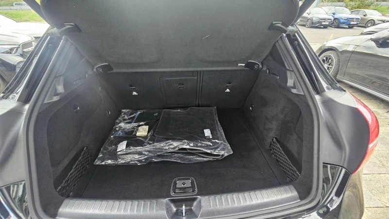 Mercedes-Benz GLA 250 4MATIC, снимка 16 - Автомобили и джипове - 52366375