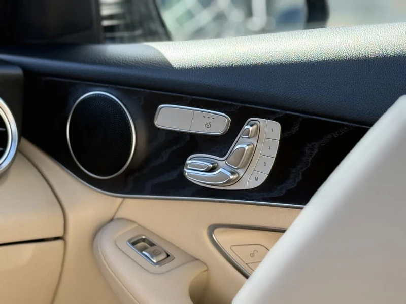 Mercedes-Benz GLC 300 4MATIC, снимка 10 - Автомобили и джипове - 53451578