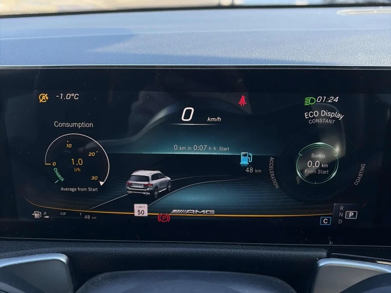 Mercedes-Benz GLB 35 AMG * DISTRONIC * PANO * KEYLESS * ПОДГРЕВ, снимка 7 - Автомобили и джипове - 53484377