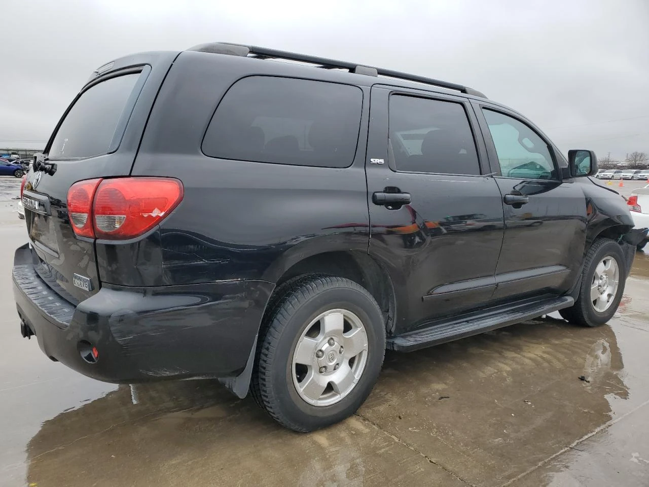 Toyota Sequoia SR5 - изображение 3