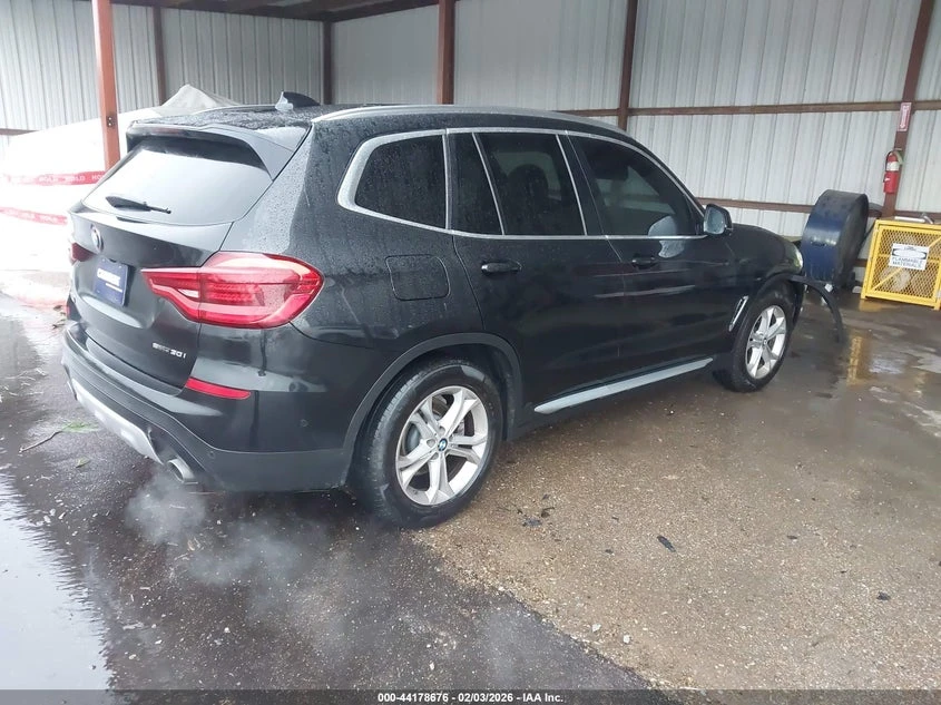 BMW X3 2.0l Sdrive30I - изображение 4
