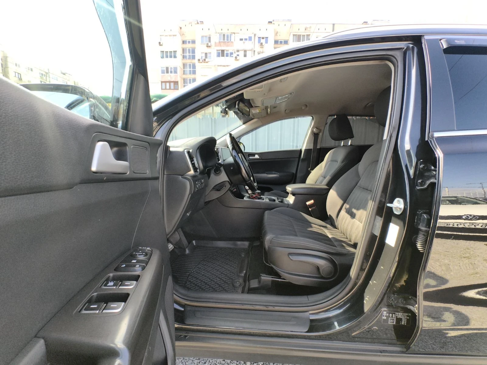 Kia Sportage 2.0crdi-136к.с Автомат 4х4 Кар Плей - изображение 9