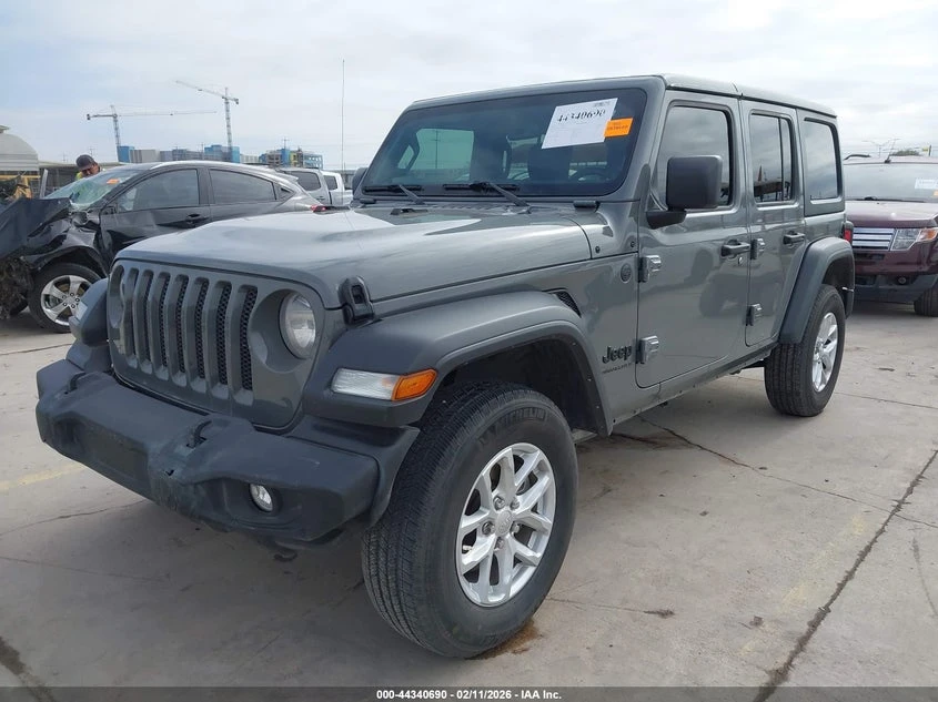 Jeep Wrangler 3.6l 4-Door Sport S 4X4, снимка 2 - Автомобили и джипове - 53863296
