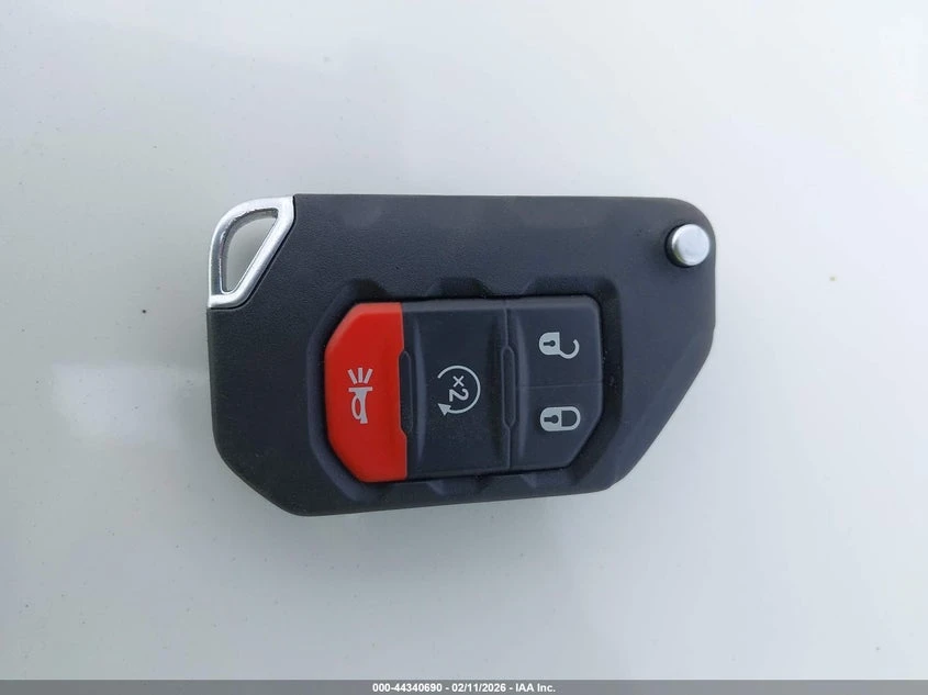 Jeep Wrangler 3.6l 4-Door Sport S 4X4, снимка 11 - Автомобили и джипове - 53863296